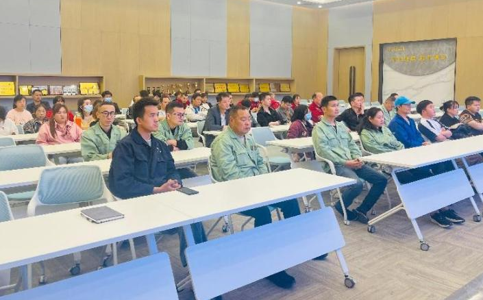 金鹭装饰开展全员消防培训演练 筑牢企业安全